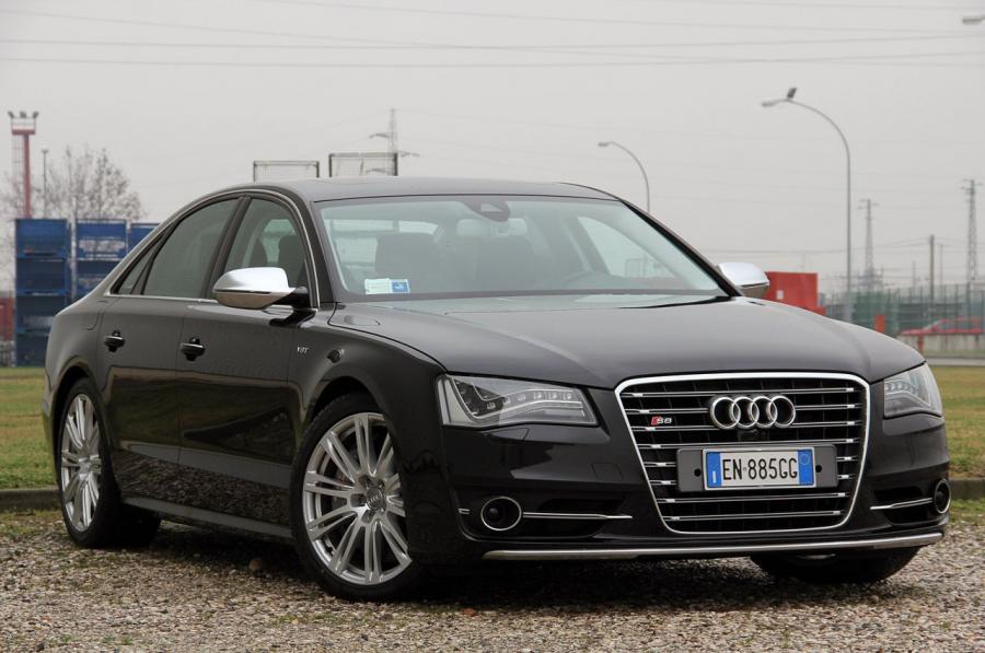  Audi S8 (D4) 2012 года  (WW) (фото 1 из 36)